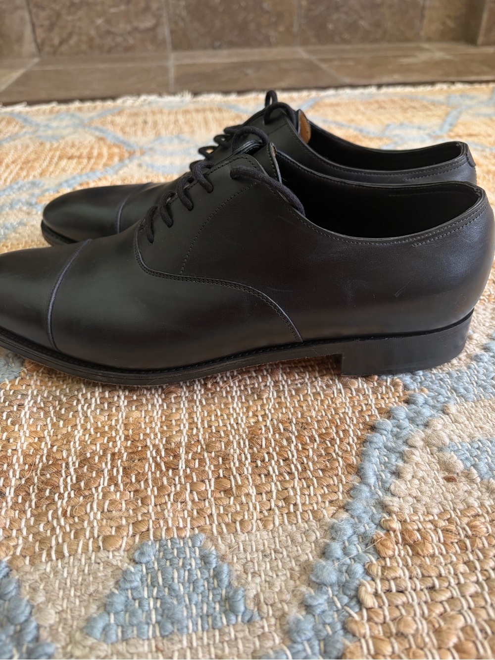 John Lobb Black Leather Cap-Toe Derby Shoes - Picture 3 of 9